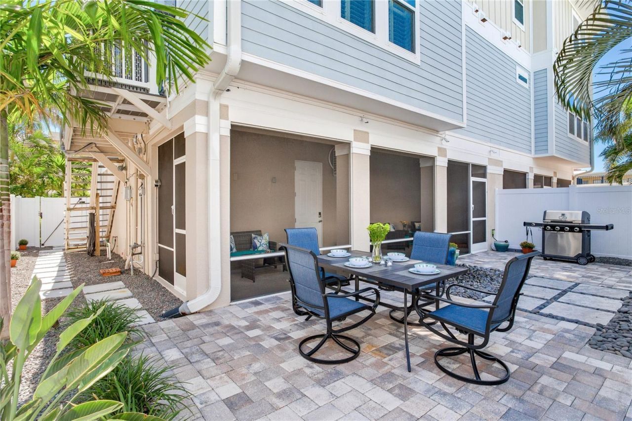 16315 Gulf Boulevard, Redington Beach, FL 33708 Photo