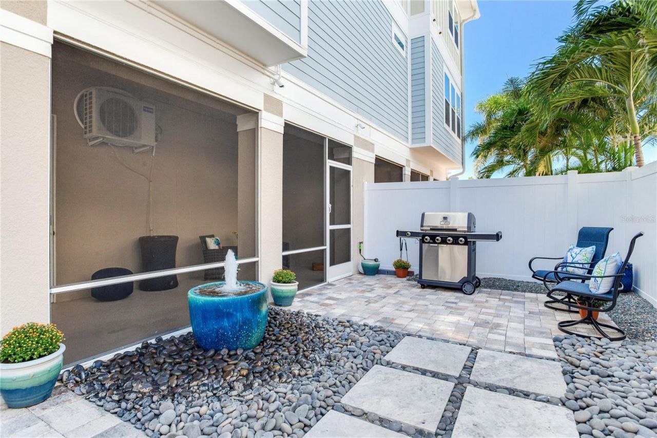16315 Gulf Boulevard, Redington Beach, FL 33708 Photo