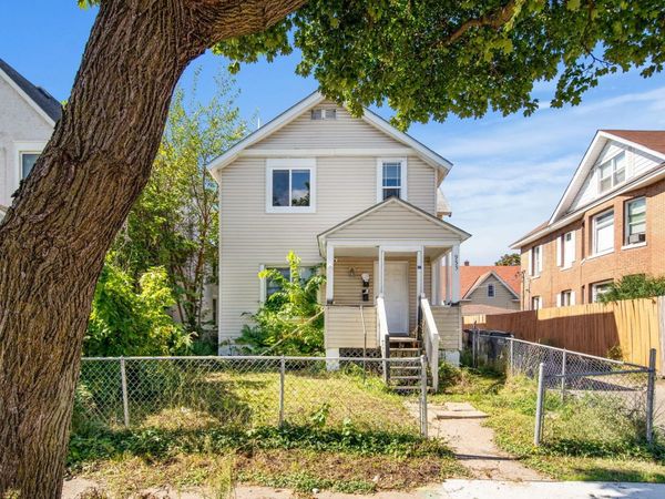955 Burr Street, Saint Paul, MN 55130