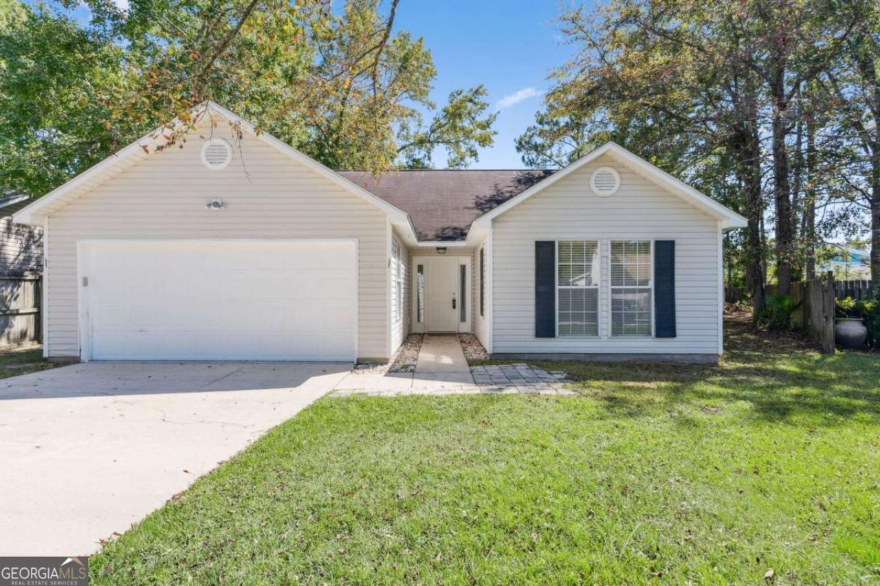 105 Adams Court, Brunswick, GA 31525 Main Photo