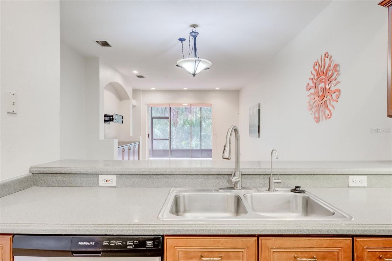 5630 Cortina Lane, Palmetto, FL 34221 Photo