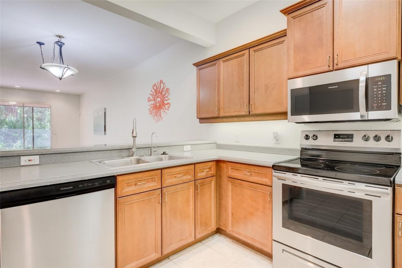 5630 Cortina Lane, Palmetto, FL 34221 Photo