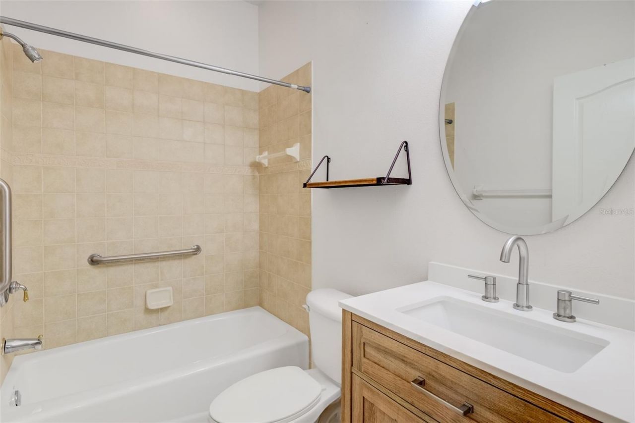 5630 Cortina Lane, Palmetto, FL 34221 Photo