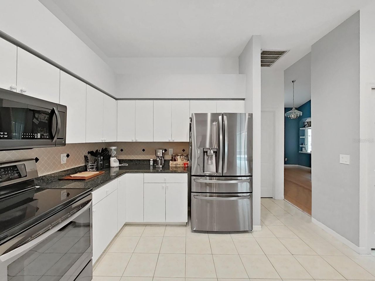 17307 Oak Ledge Drive, Lutz, FL 33549 Photo