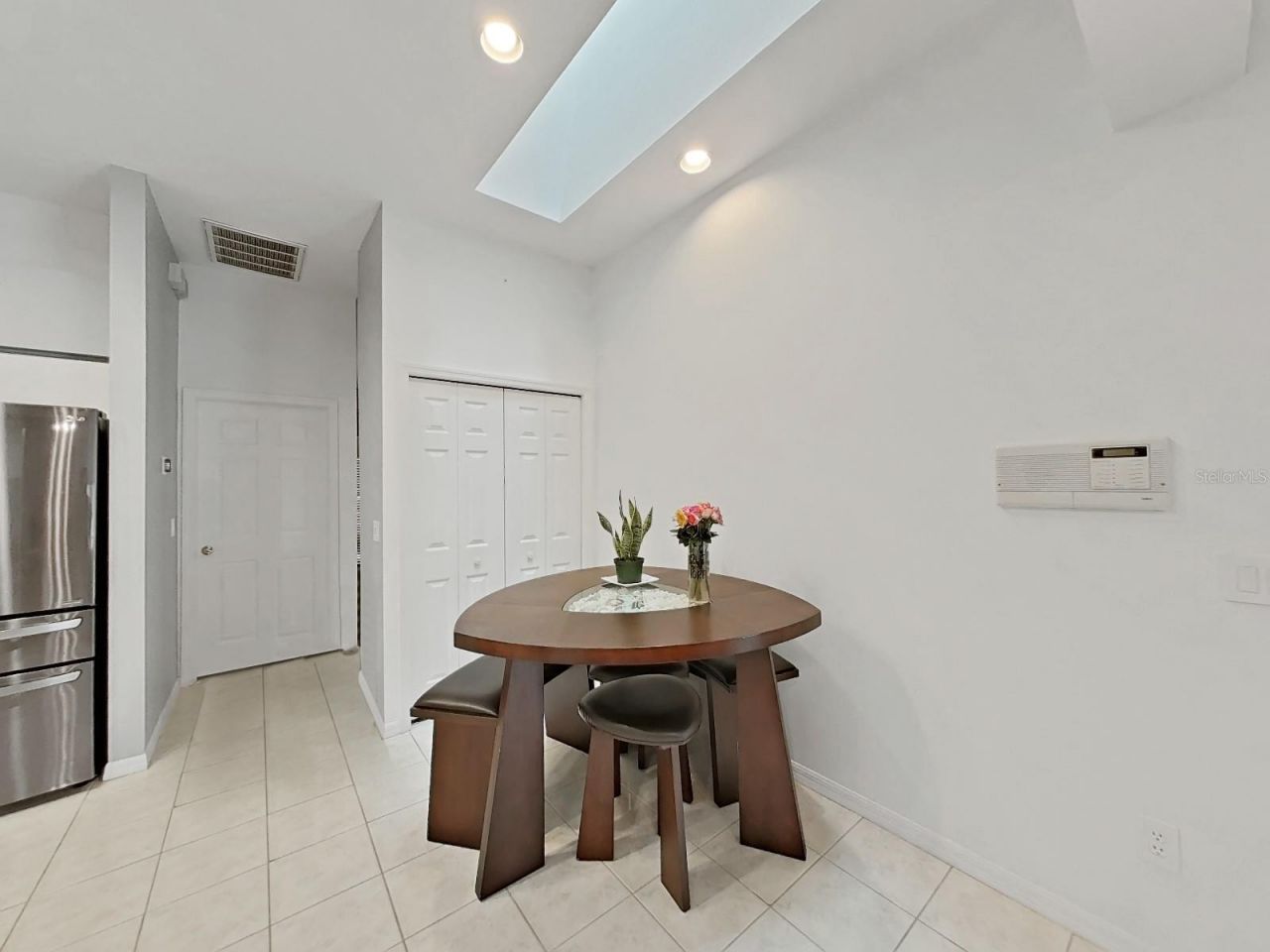 17307 Oak Ledge Drive, Lutz, FL 33549 Photo