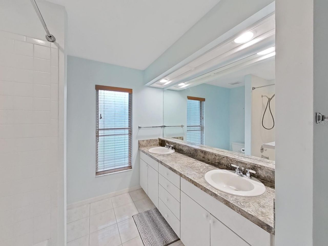 17307 Oak Ledge Drive, Lutz, FL 33549 Photo