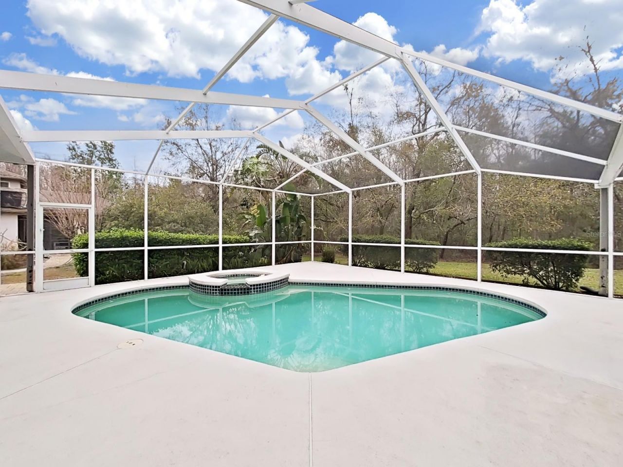 17307 Oak Ledge Drive, Lutz, FL 33549 Photo
