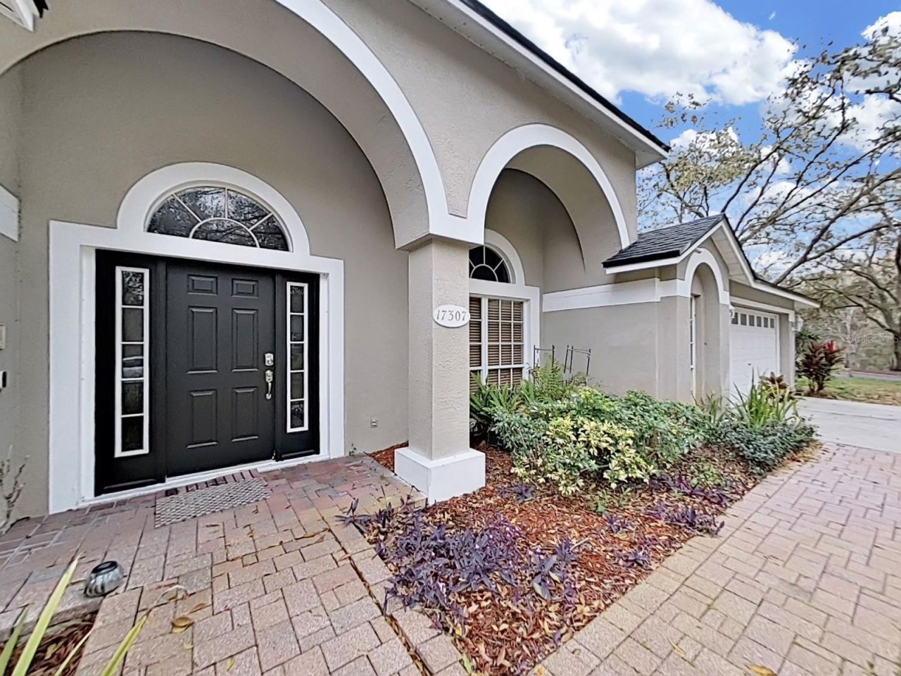 17307 Oak Ledge Drive, Lutz, FL 33549 Photo