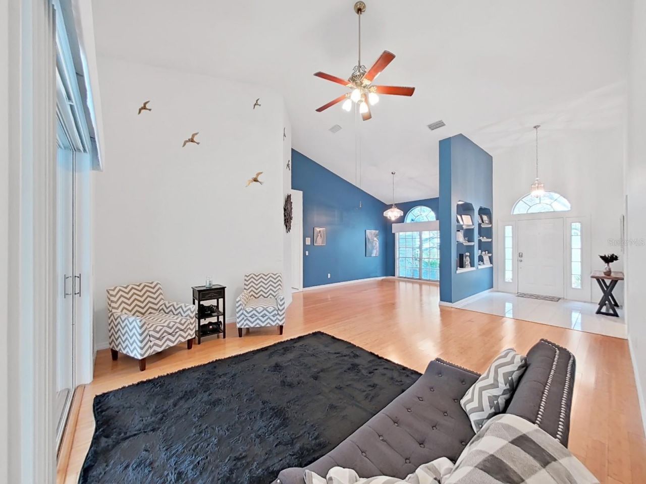 17307 Oak Ledge Drive, Lutz, FL 33549 Photo