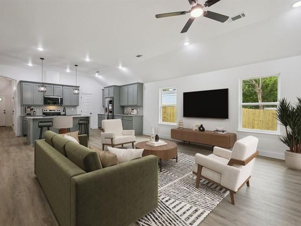 111 N Oak Street, Ector, TX 75439