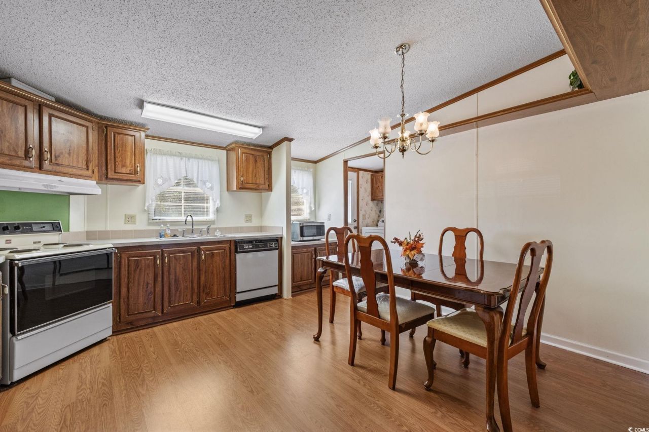 2499 Peach Ct. Photo 10