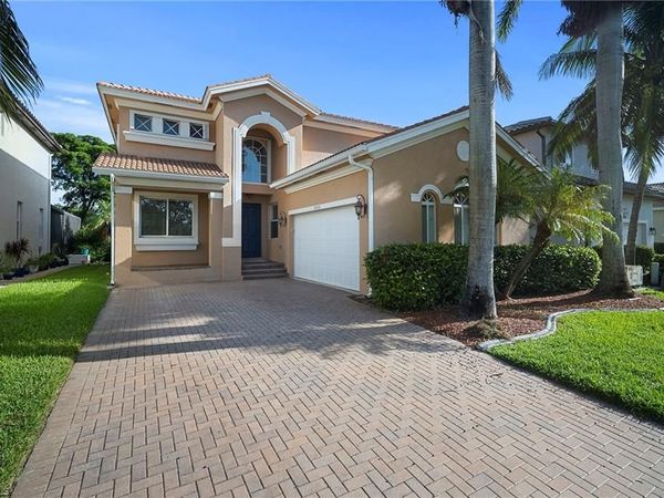 8286 Sumner AVE, Unit 1, FORT MYERS, FL 33908