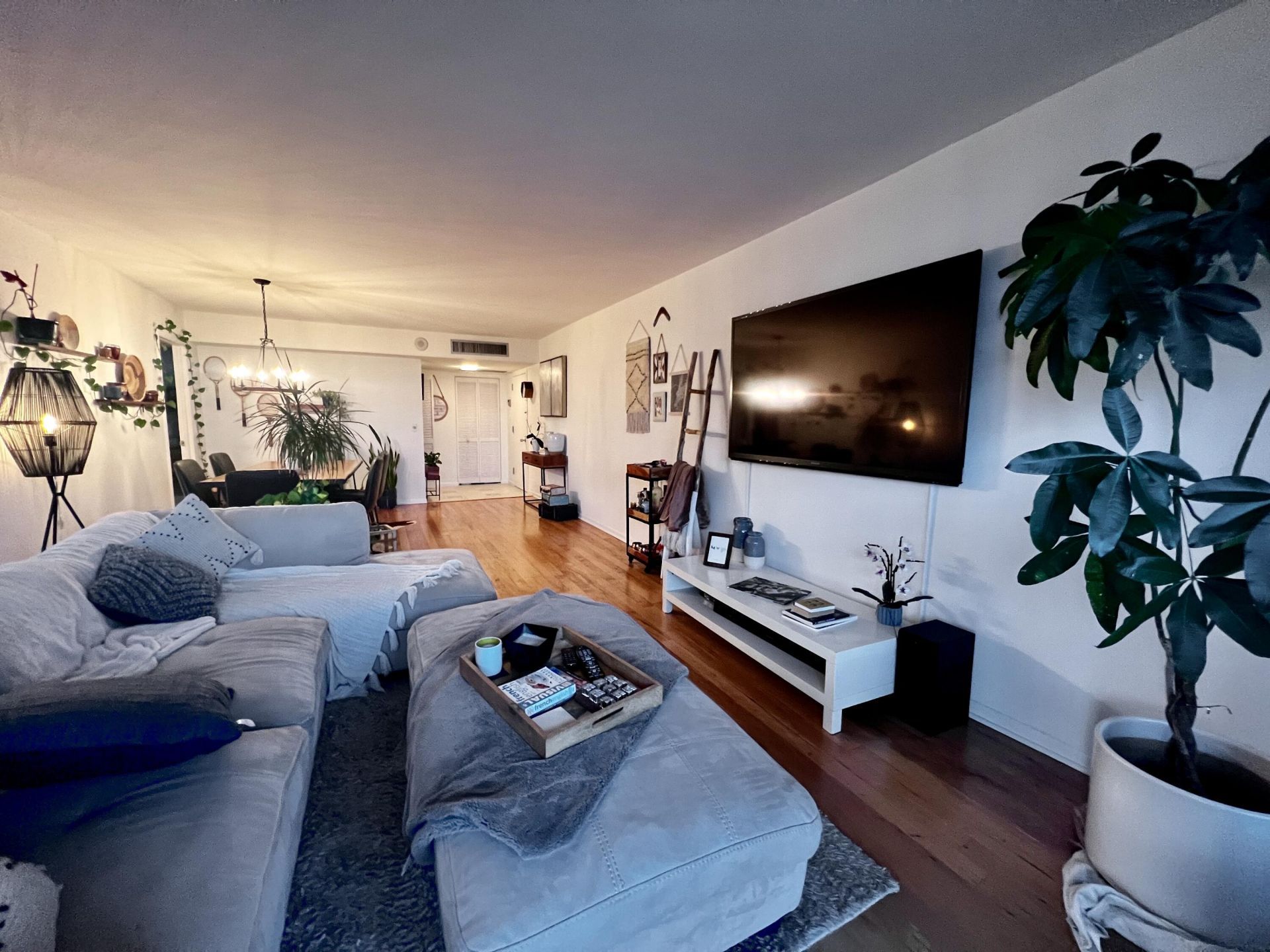 2425 Presidential Way, Unit 806, West Palm Beach, FL 33401 Photo