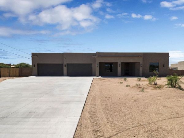 1841 E LAVITT Lane, Phoenix, AZ 85086