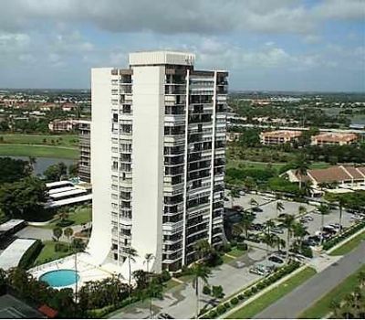 2425 Presidential Way, Unit 1703, West Palm Beach, FL 33401 Photo