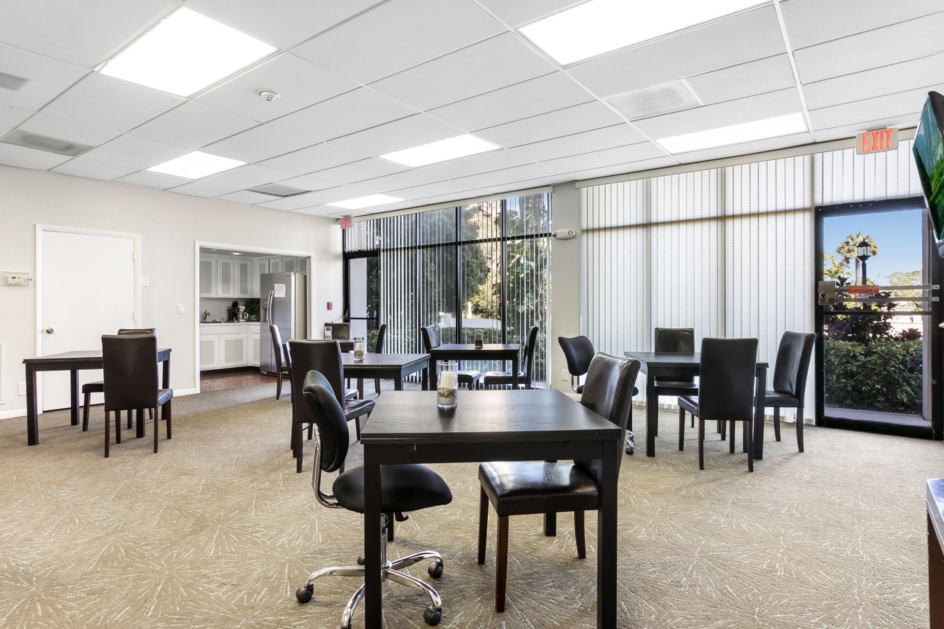 2425 Presidential Way, Unit 1703, West Palm Beach, FL 33401 Photo