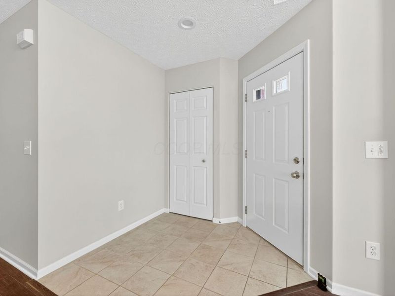 4636 Collingville Way, Unit 22, Columbus, OH 43230 Photo 8