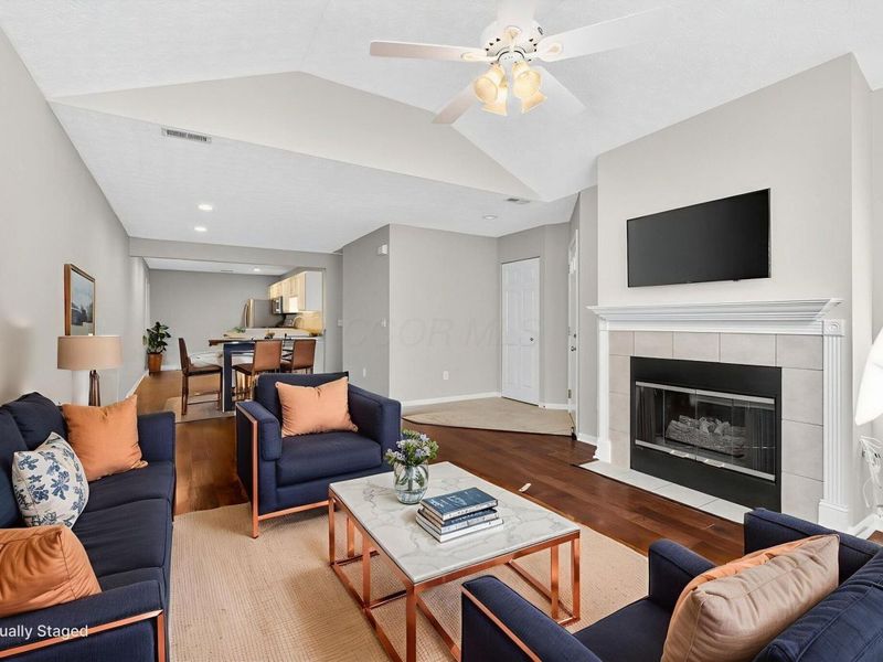 4636 Collingville Way, Unit 22, Columbus, OH 43230 Photo 9