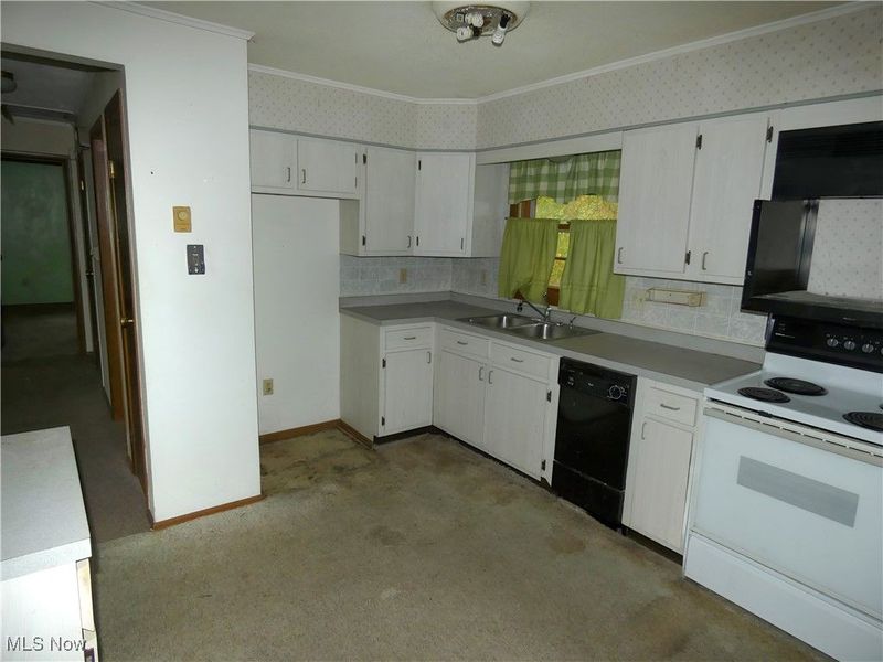 820 Mariann Drive, Martins Ferry, OH 43935 Photo 9