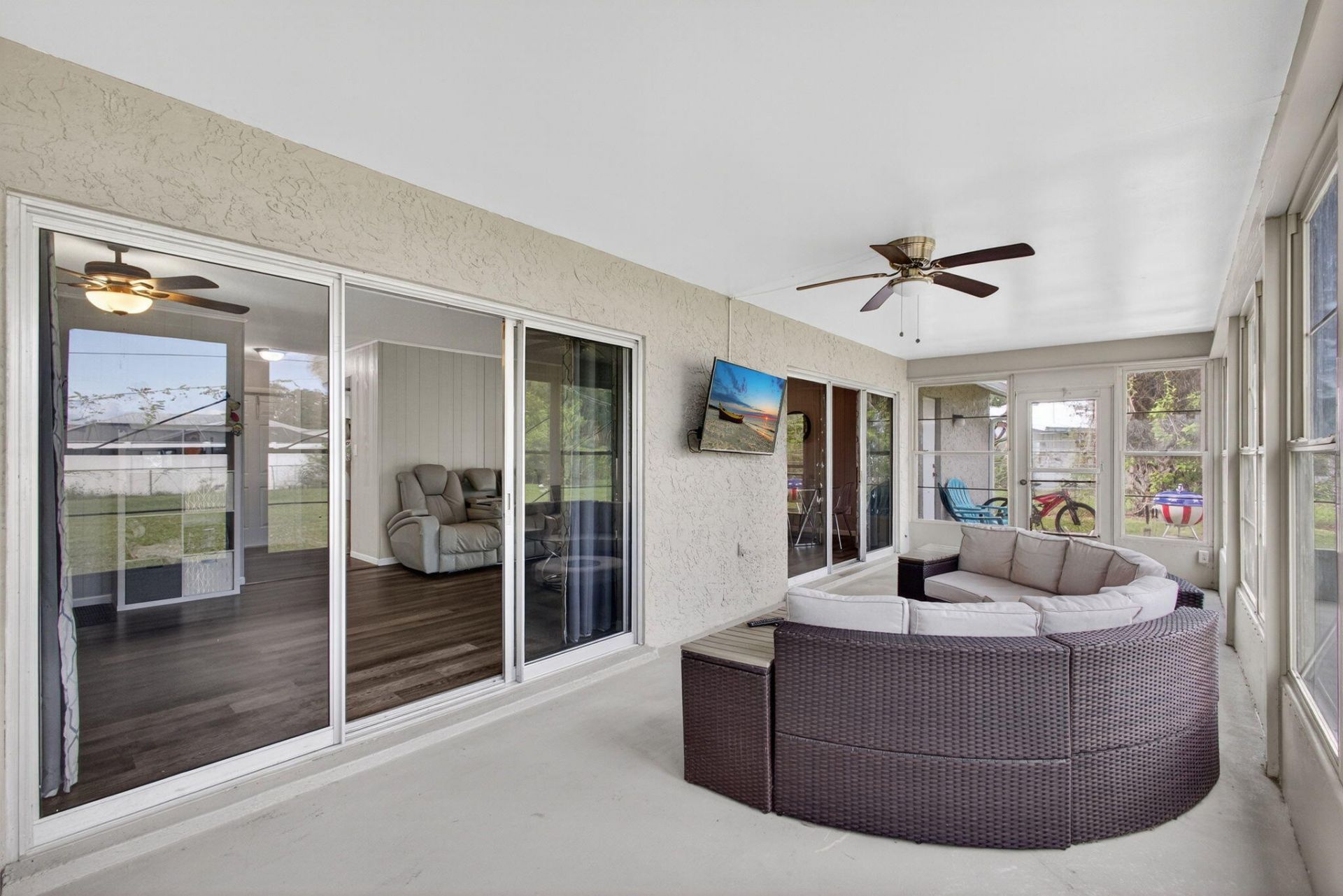 607 SE Forgal Street Se, Port Saint Lucie, FL 34983 Photo