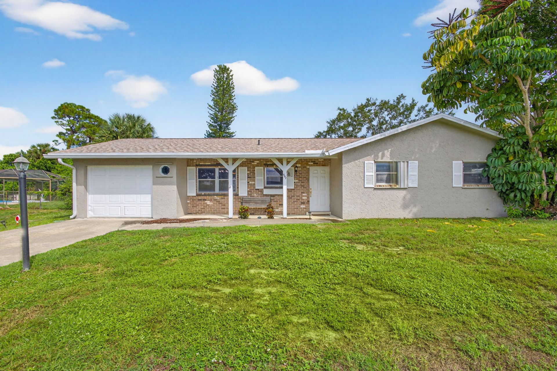 607 SE Forgal Street Se, Port Saint Lucie, FL 34983 Photo