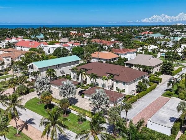 545 11th AVE S, Unit 104, NAPLES, FL 34102