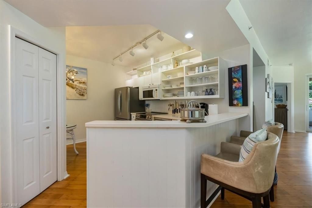 545 11th Ave S, Unit 104, Naples, FL 34102 Photo