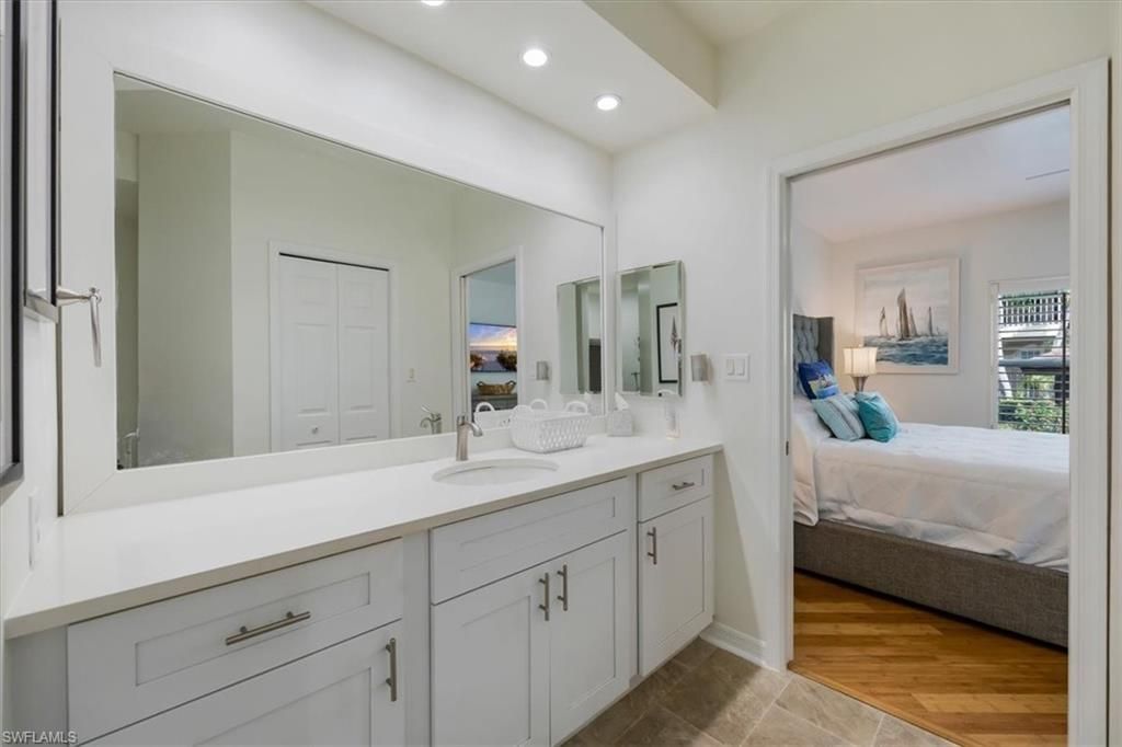 545 11th Ave S, Unit 104, Naples, FL 34102 Photo