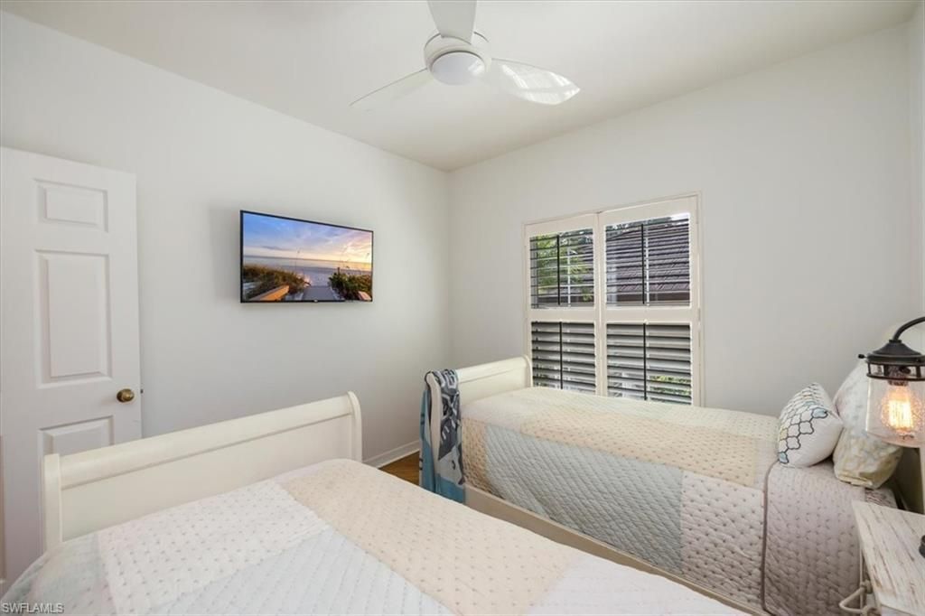 545 11th Ave S, Unit 104, Naples, FL 34102 Photo