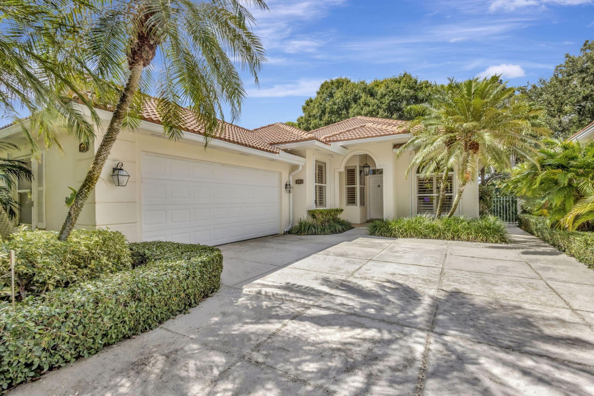 229 E Tall Oaks Circle, Palm Beach Gardens, FL 33410 Photo