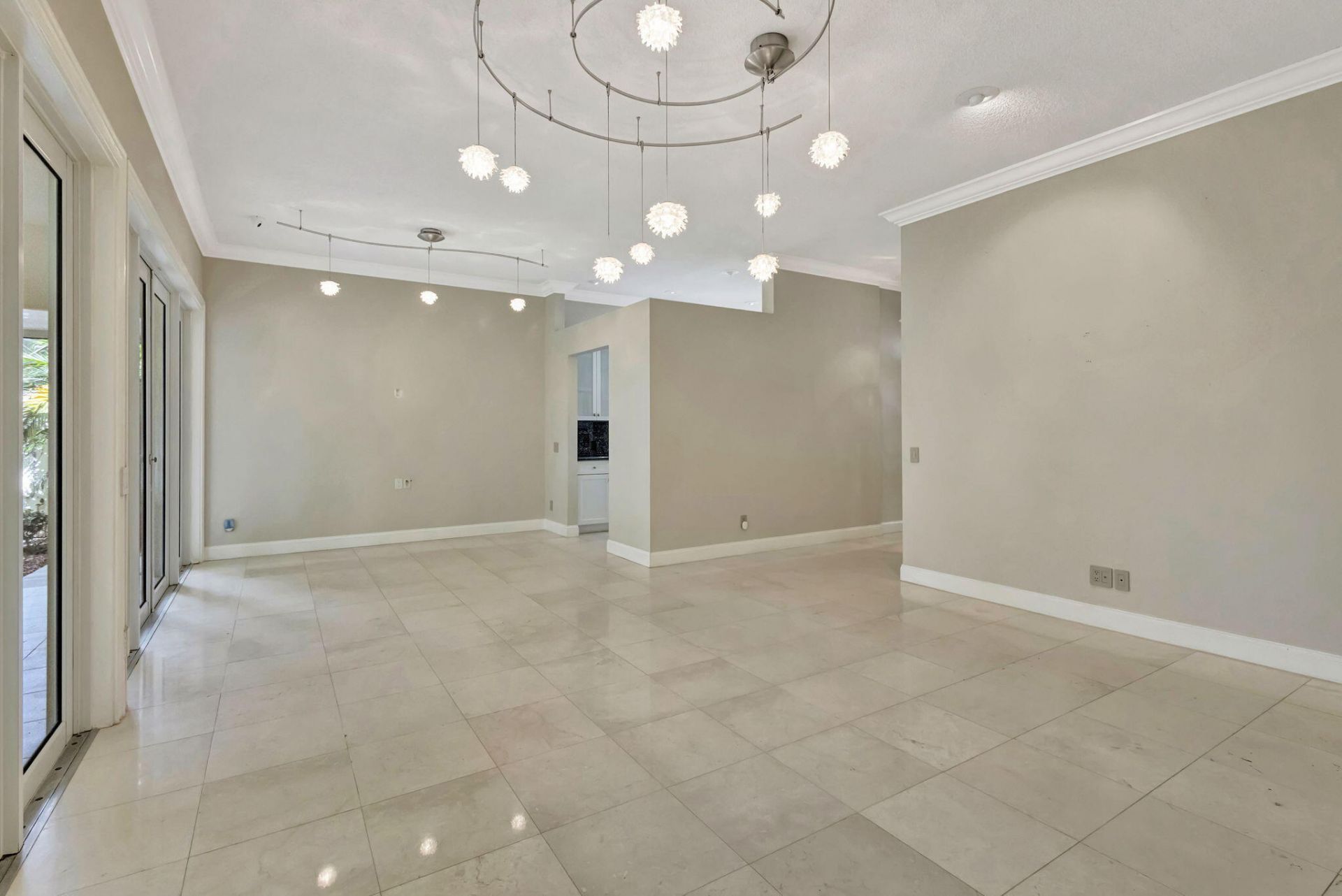 229 E Tall Oaks Circle, Palm Beach Gardens, FL 33410 Photo