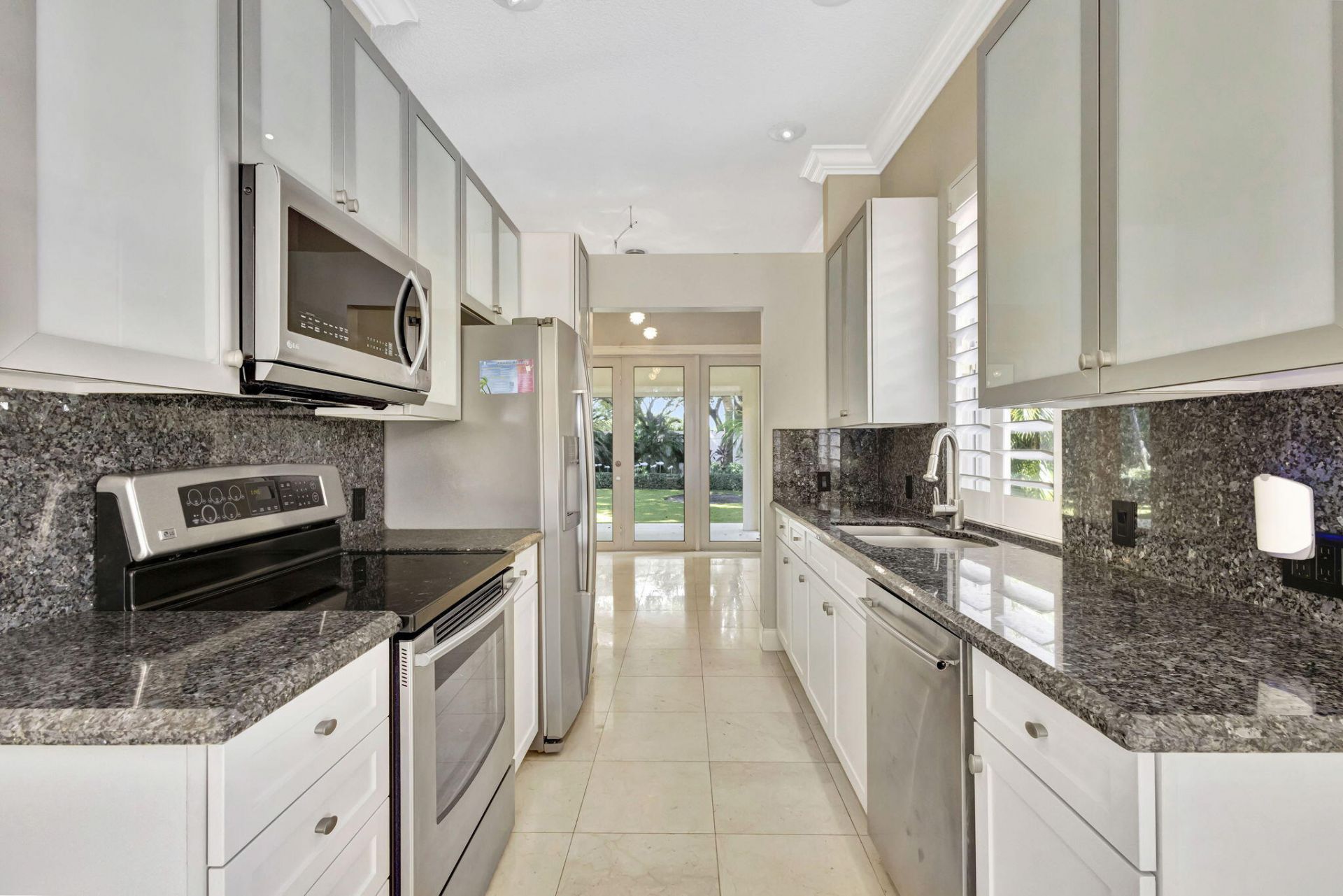 229 E Tall Oaks Circle, Palm Beach Gardens, FL 33410 Photo