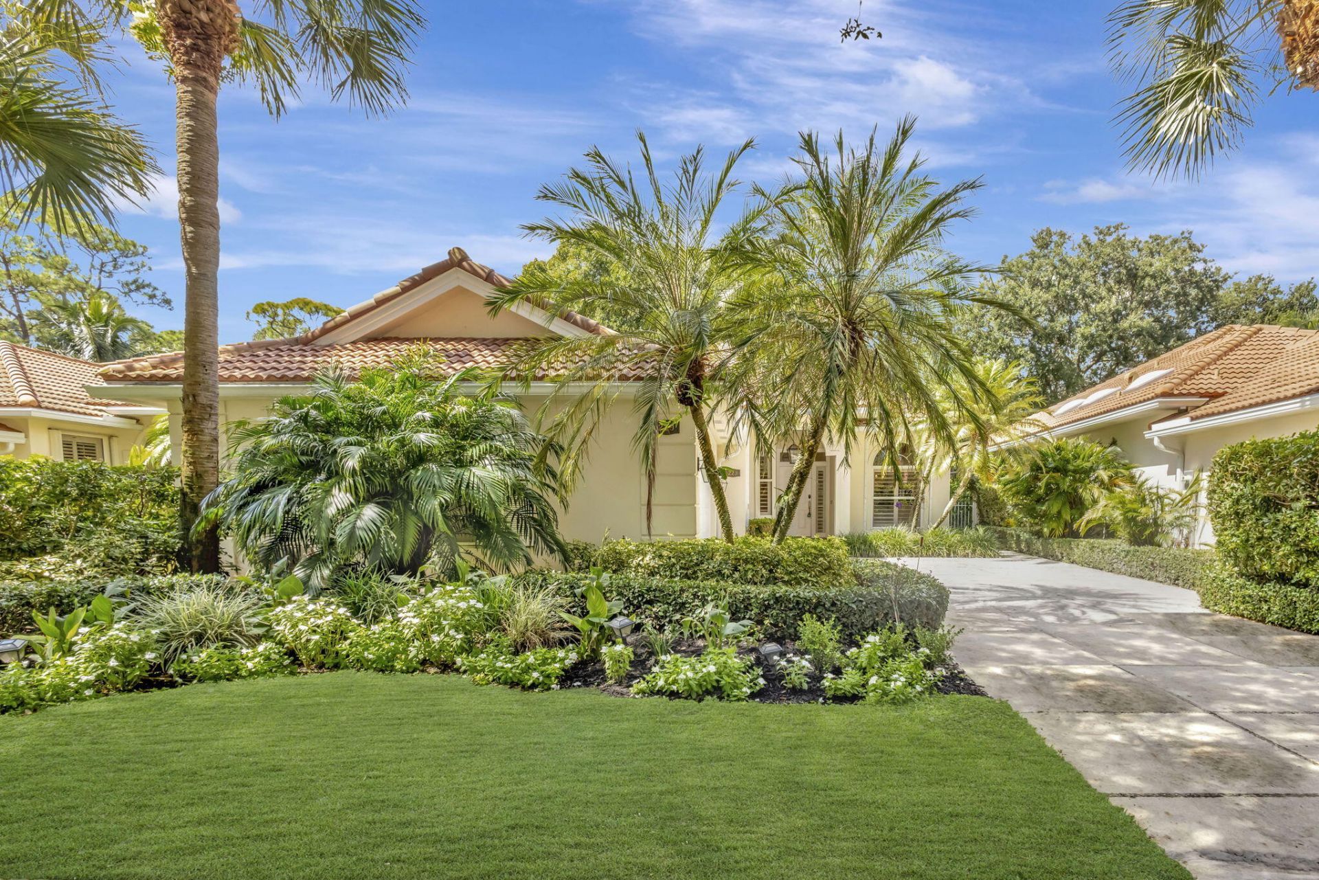 229 E Tall Oaks Circle, Palm Beach Gardens, FL 33410 Photo