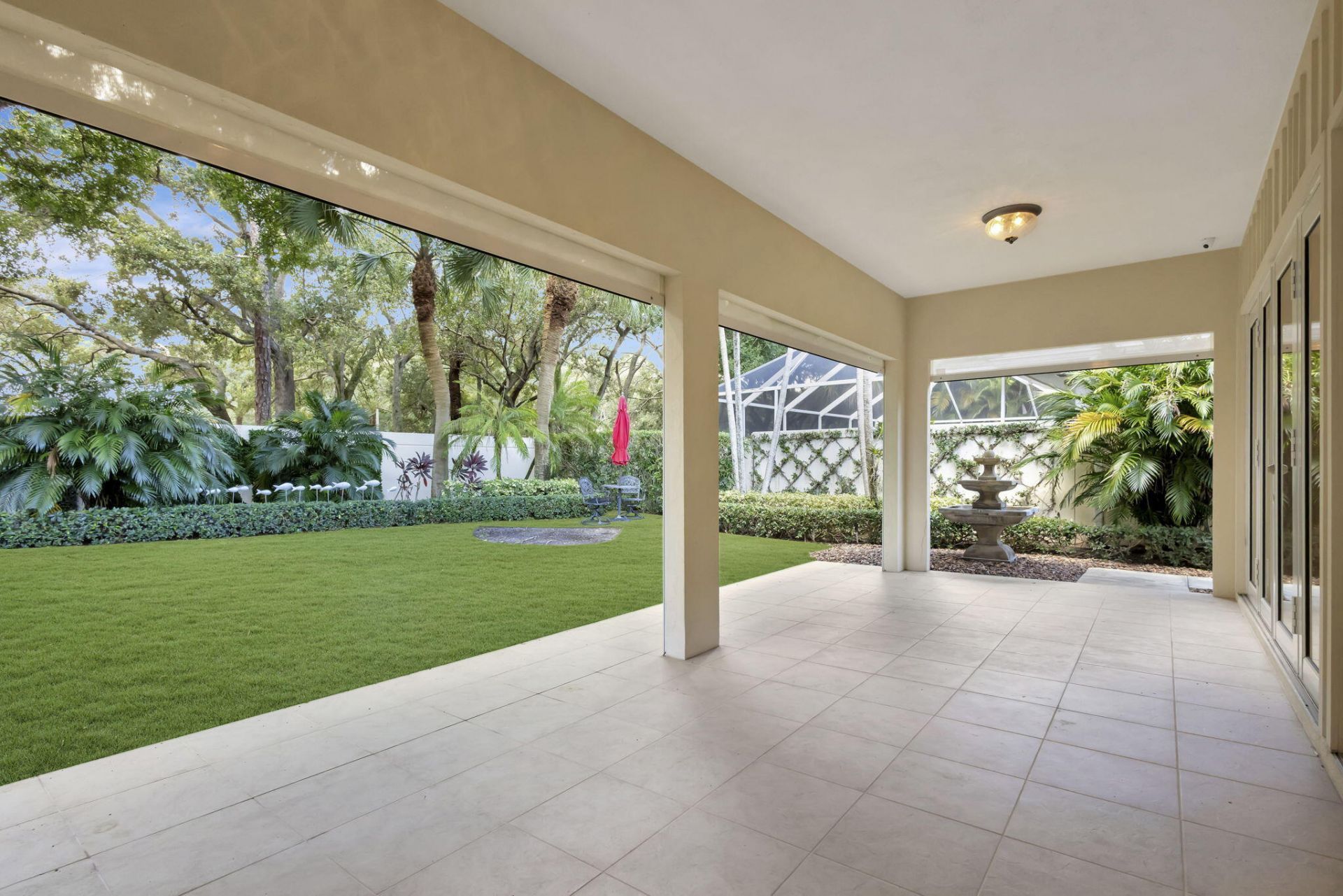 229 E Tall Oaks Circle, Palm Beach Gardens, FL 33410 Photo