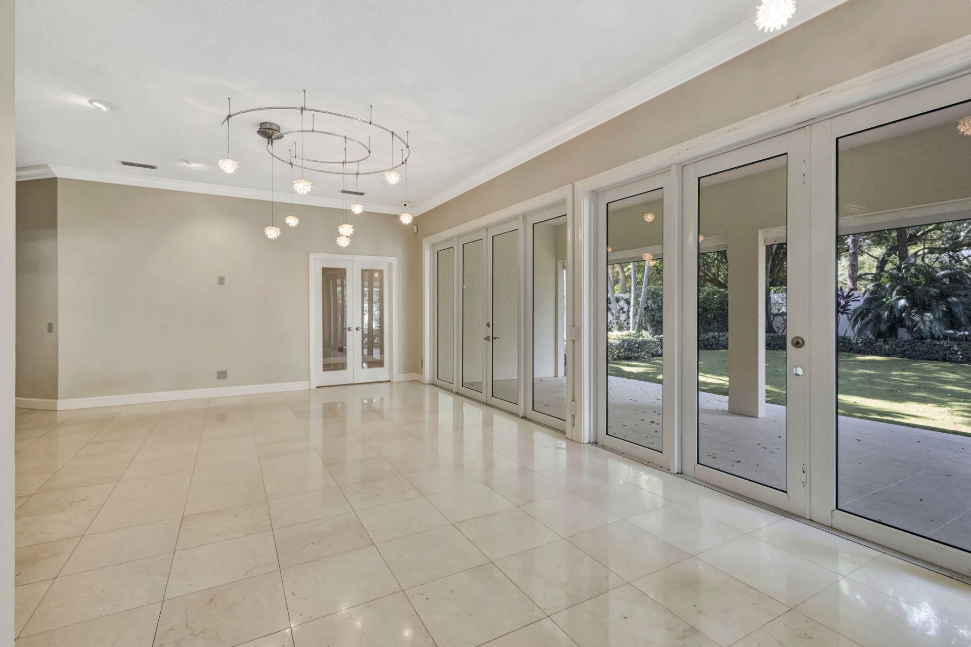 229 E Tall Oaks Circle, Palm Beach Gardens, FL 33410 Photo