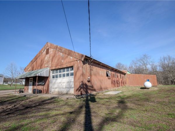 34 Province Hill Rd, Masontown, PA 15461