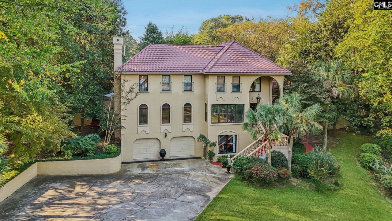 203 Holly Ridge Lane Photo 4