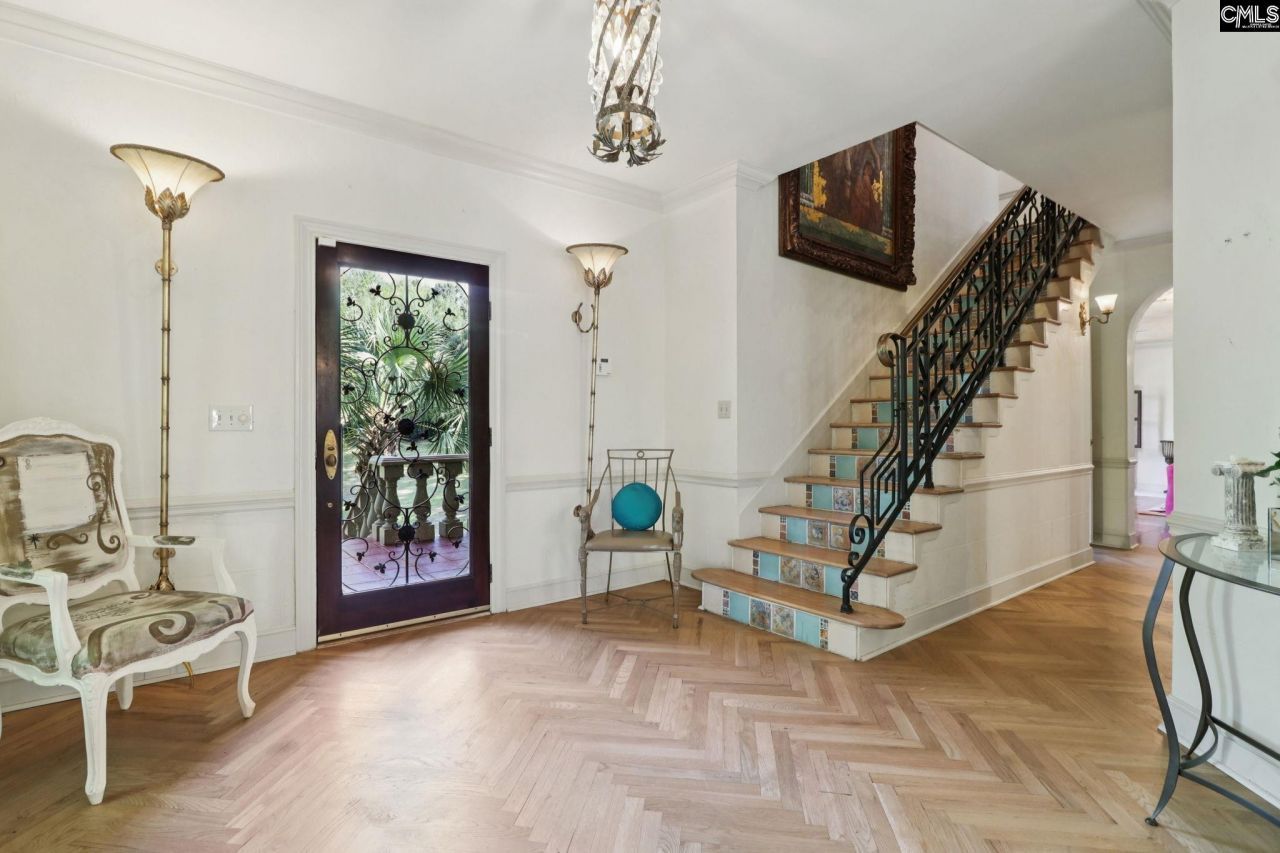 203 Holly Ridge Lane Photo 9