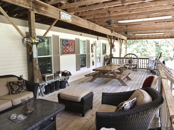 586 SE Hancock Rd, Meadville, MS 39653