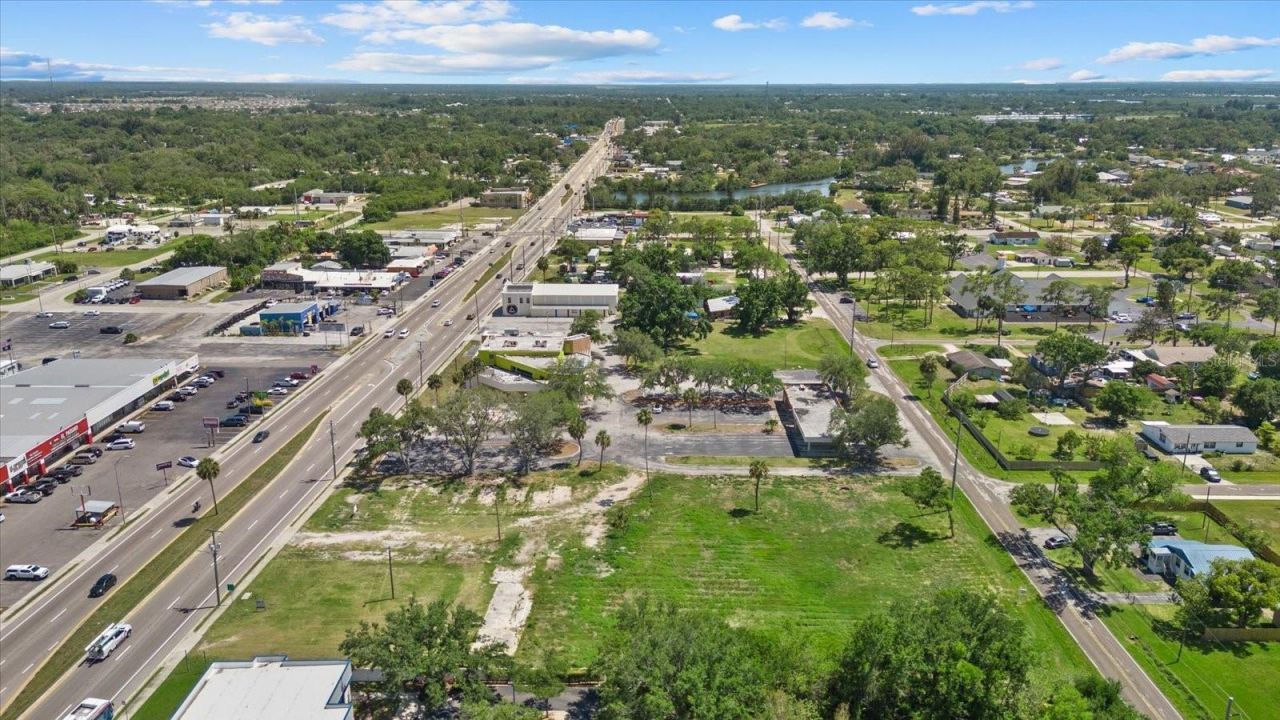 610 N Us Highway 41, Ruskin, FL 33570 Photo