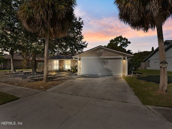 3230 HAMPSTEAD Drive, Jacksonville, FL 32225