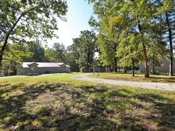8 Dallion Ford Lane, Buffalo, MO 65622