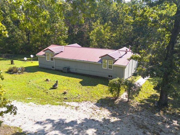 8 Dallion Ford Lane, Buffalo, MO 65622