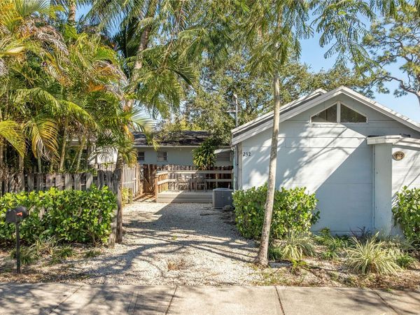 232 Seminole Avenue, Fort Lauderdale, FL 33312