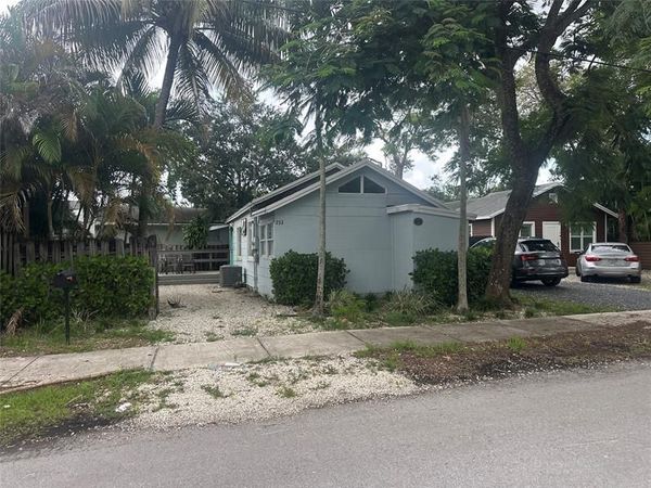 232 Seminole Ave, Fort Lauderdale, FL 33312