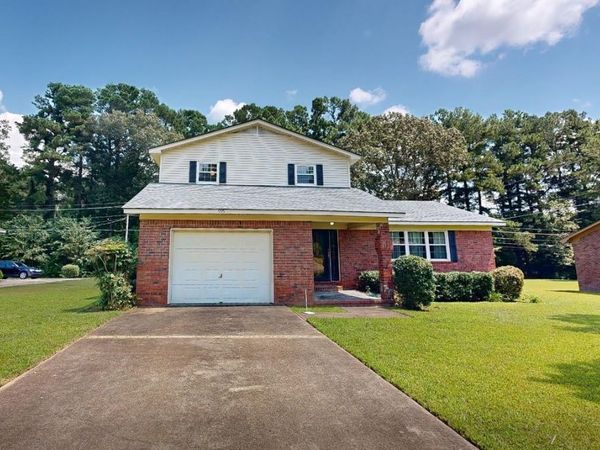 595 SWANEY DR, Holly Springs, MS 38635