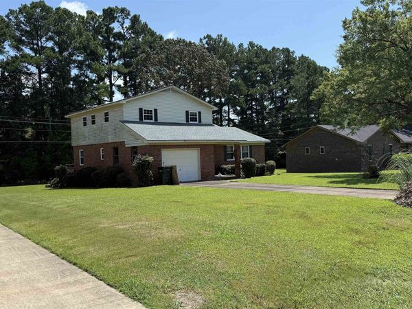 595 SWANEY DR, Holly Springs, MS 38635