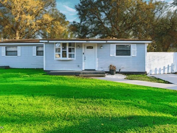 4942 DONCASTER Avenue, Jacksonville, FL 32208