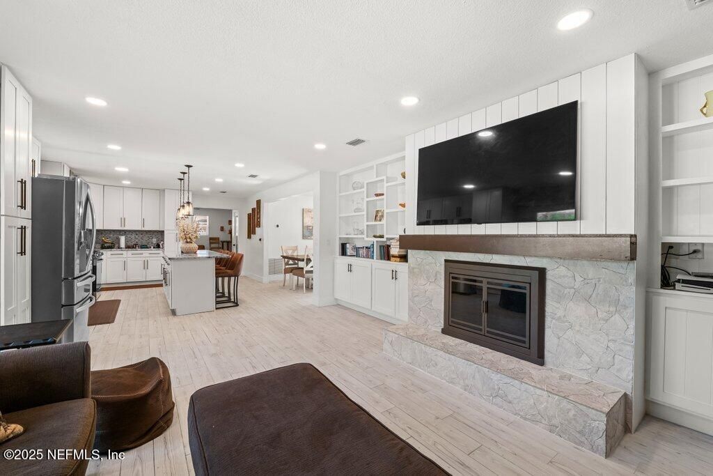 3956 Tara Hall Drive, Jacksonville, FL 32277 Photo