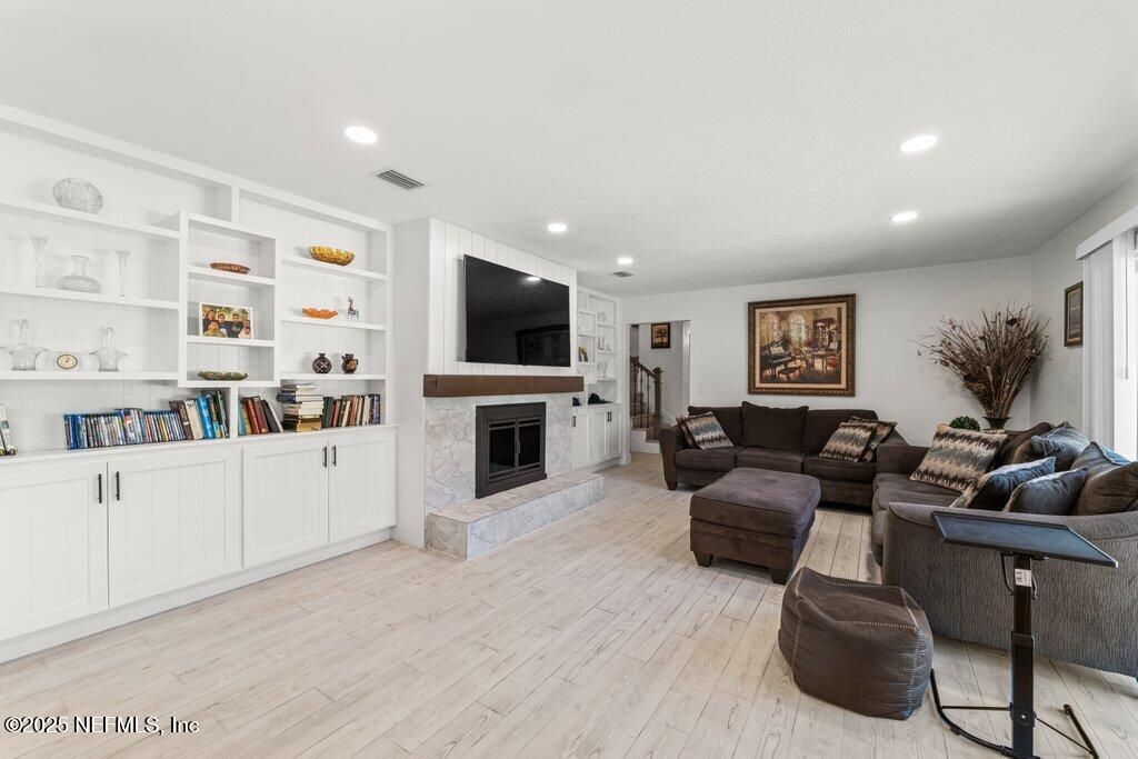 3956 Tara Hall Drive, Jacksonville, FL 32277 Photo
